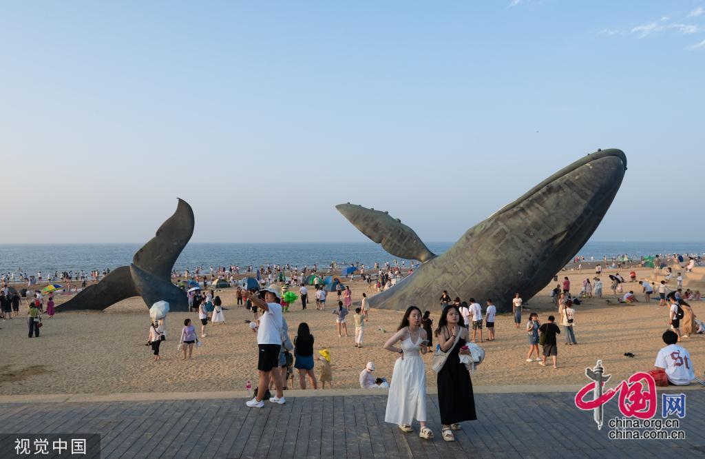 long8各地艺术雕像造型频出圈 看那些亮眼的雕塑造型(图4)